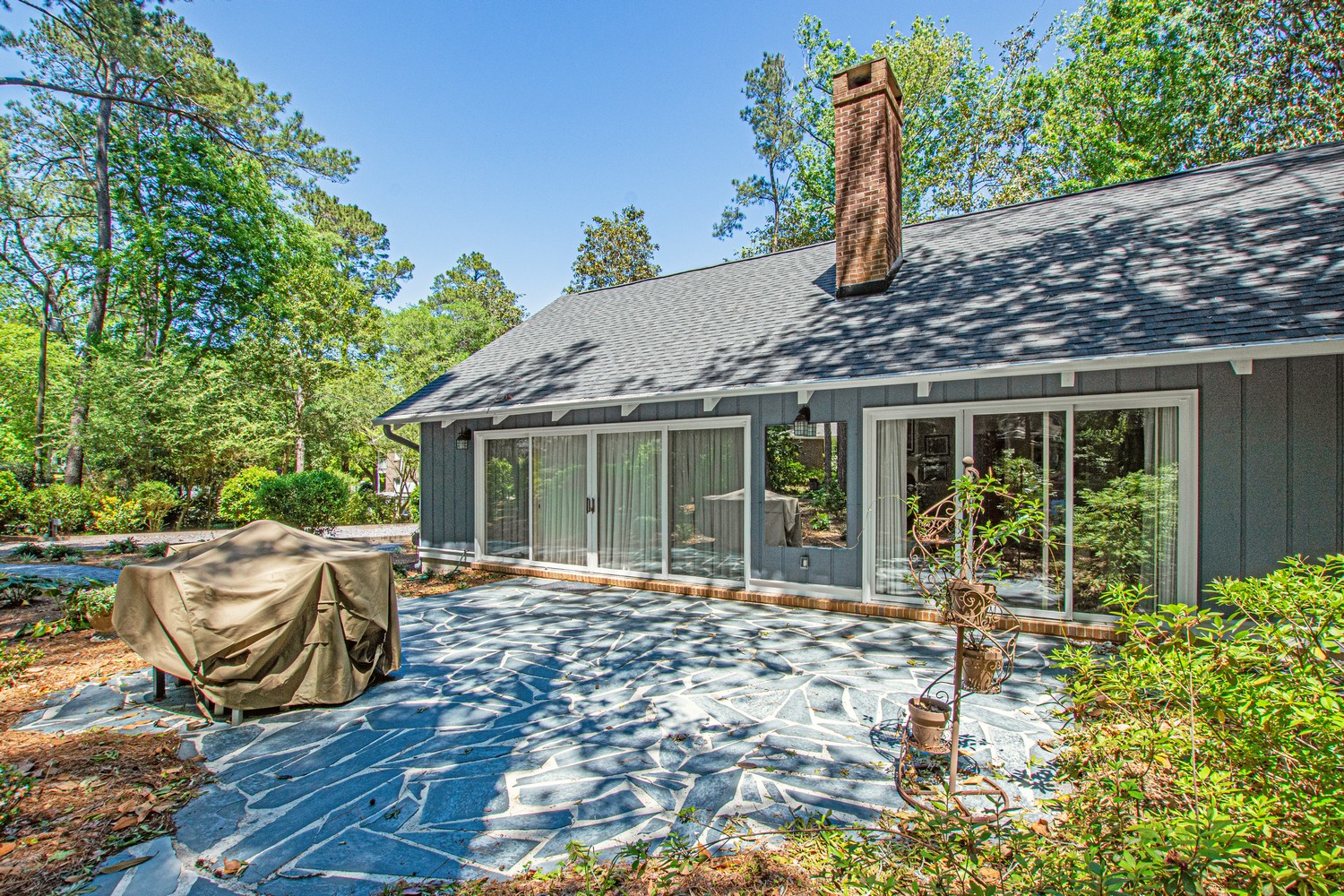 Summerville Retreat exterior